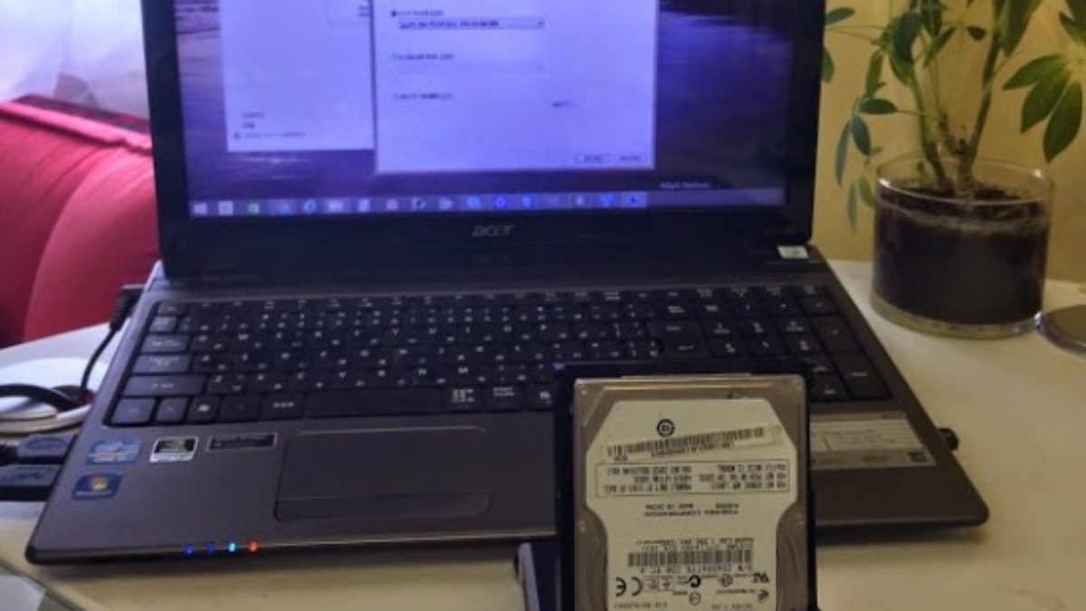 パソコンの故障に備える ディスクを丸ごとバックアップした上で 大切なデータは自動でマメにバックアップ Cloud Work